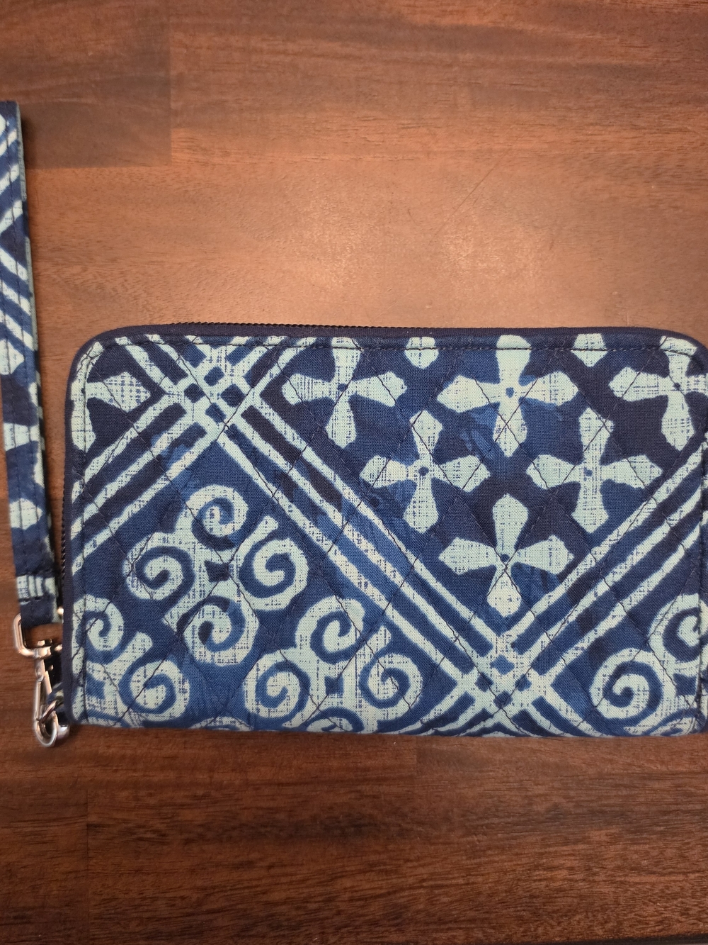 Vera Bradley Georgia Wallet Wristlet in Cuban Tiles – Blue Batik Quilted Cotton